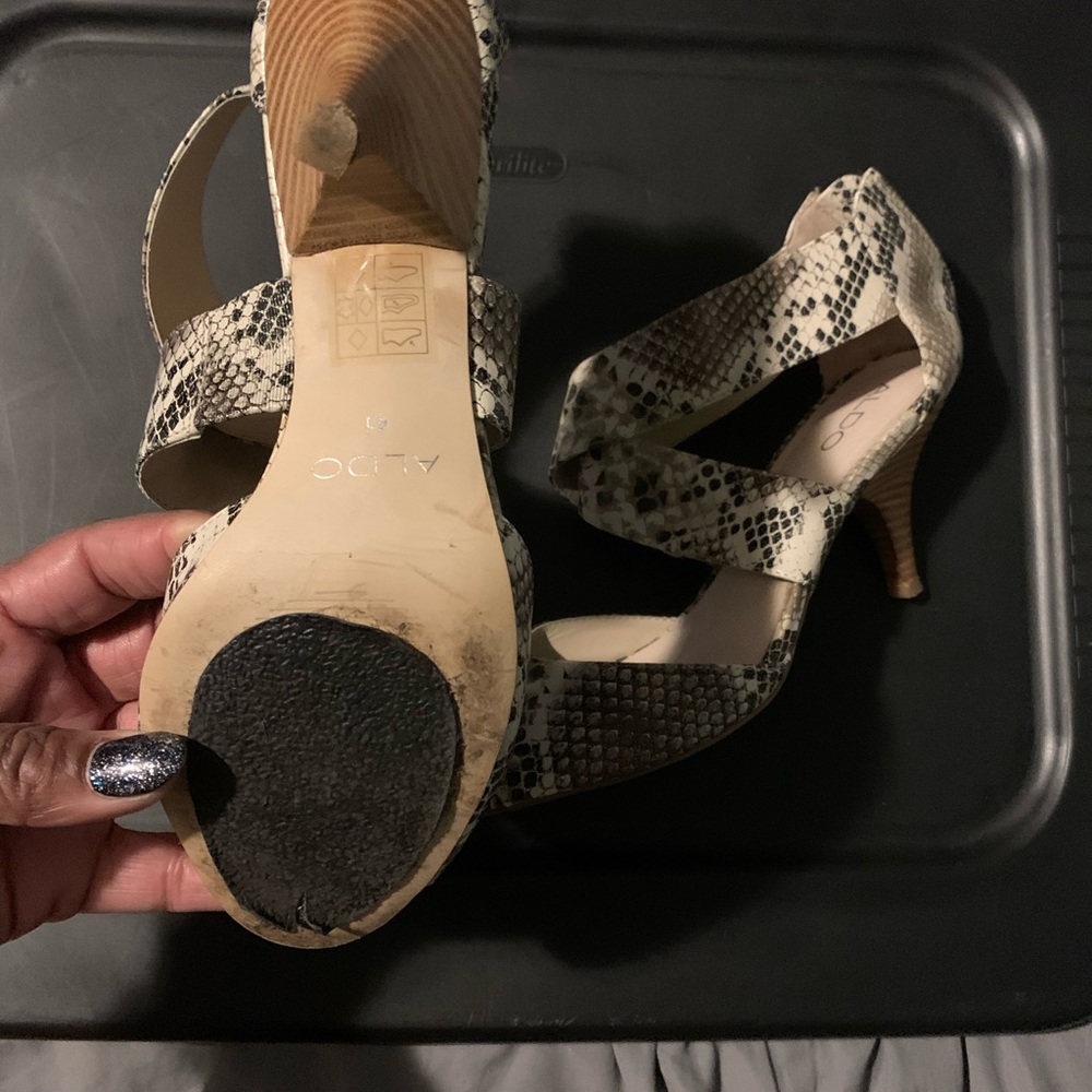 Aldo - Picture 4 of 5